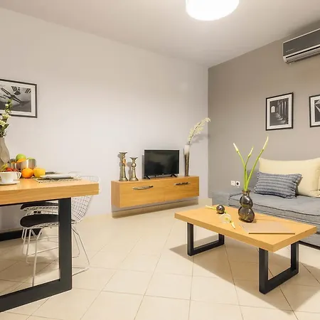Melograno Villa *